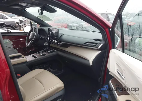 2021 Toyota Sienna Xle from USA, damaged, VIN 5TDYSKFC4MS032804